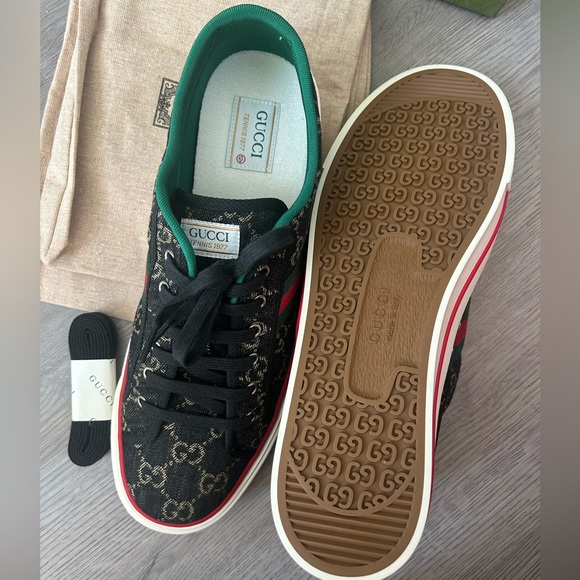 Gucci canvas monogram sneaker new with tags - Picture 5 of 10